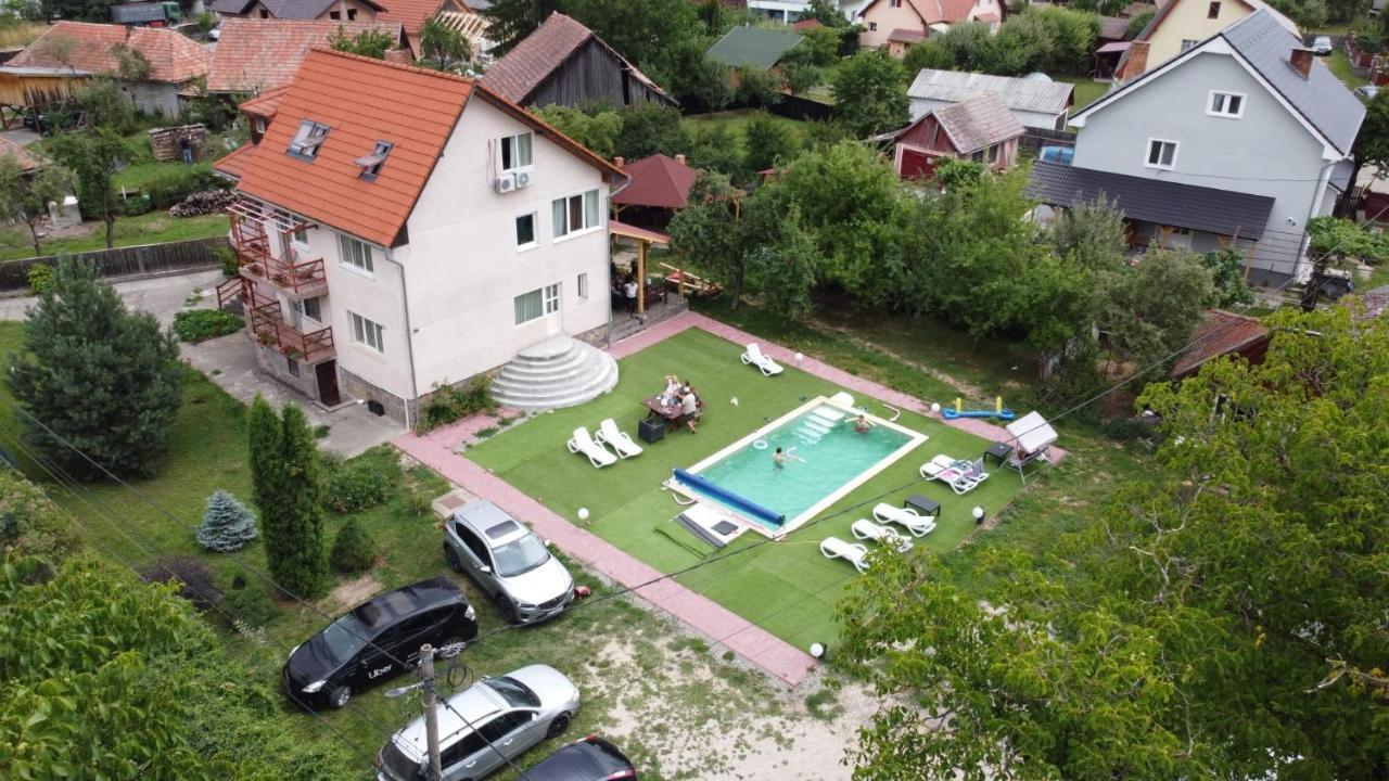 Pensiunea Apolka Panzió Covasna Exterior foto