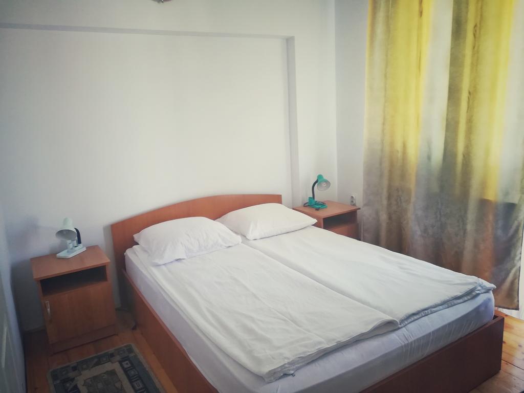 Pensiunea Apolka Panzió Covasna Exterior foto